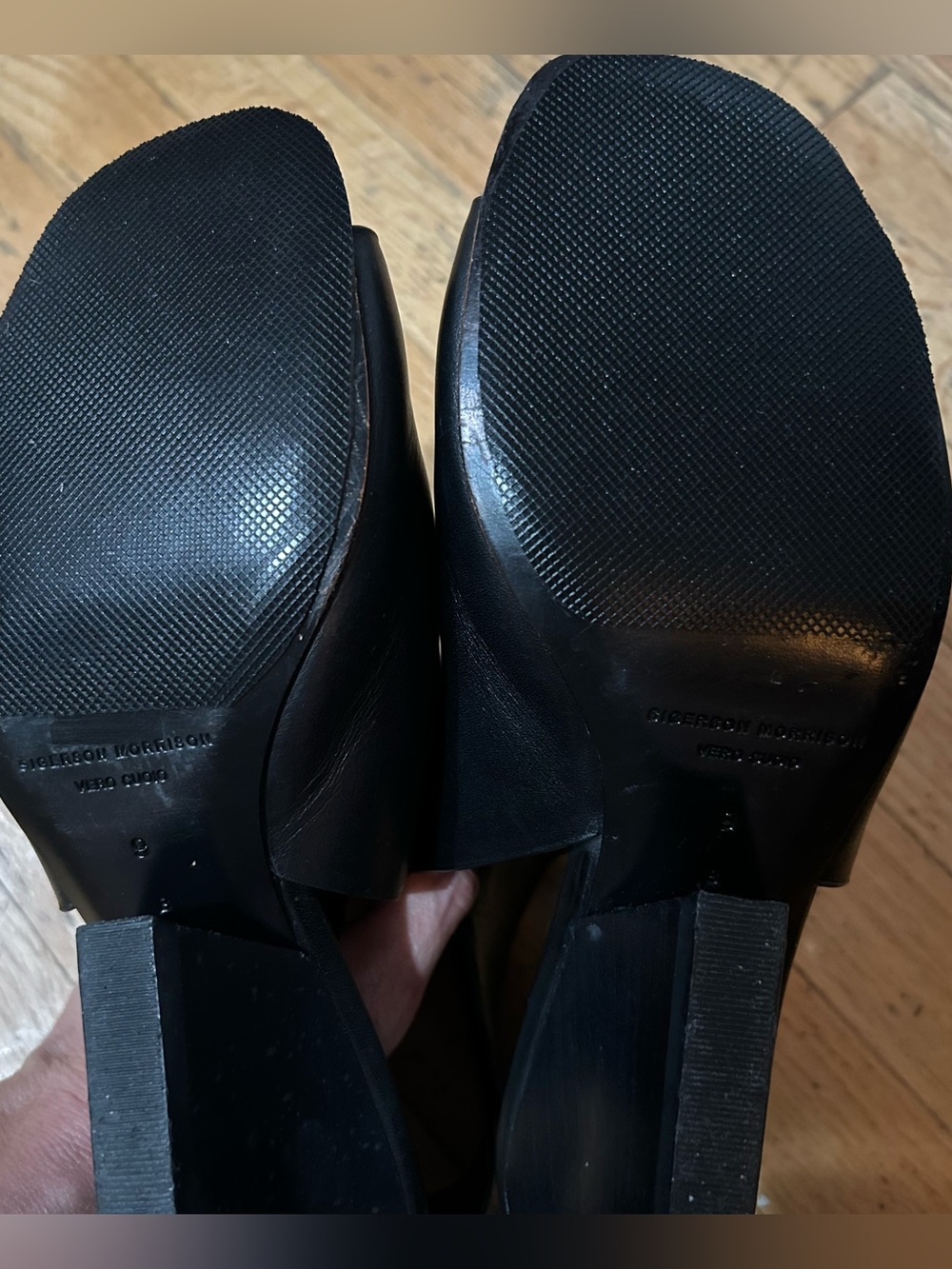 Sigerson Morrison Black Leather Open Toe Wedge w Ankle Wrap and Gold Buckle 9 - Picture 7 of 8